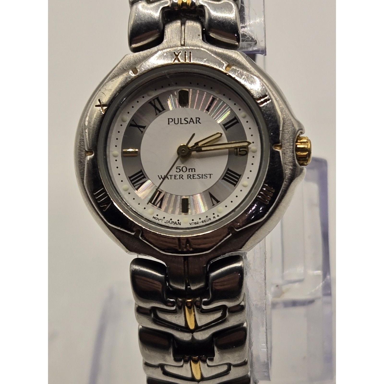 Pulsar Round Stainless Two Tone Silver Dial Date 26mm Watch V7830b80 675